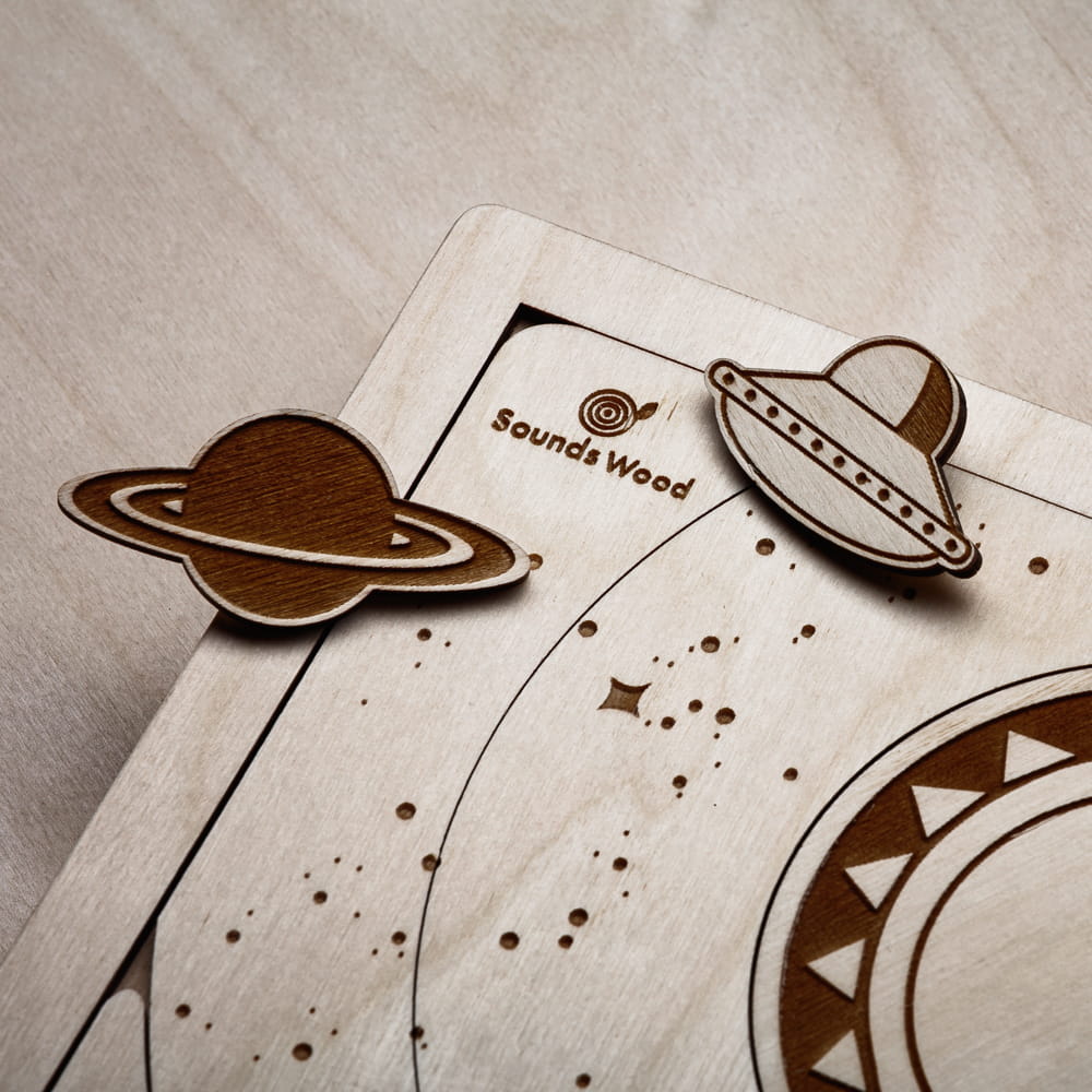 kosmos-w-drewnie-sounds-wood
